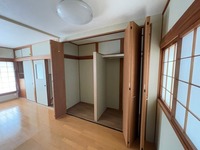 収納: