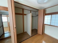 収納:
