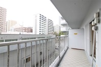 バルコニー: