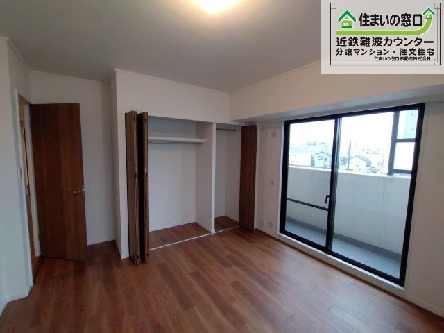 リビング:★『角部屋』★水回り全交換(キッチン・浴室・洗面化粧台・トイレ)リフォーム済★人気の対面カウンターキッチン♪食洗器付き★浴室暖房換気乾燥機付き★広々15.5帖のLDK★